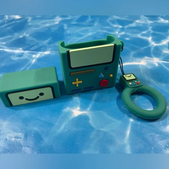 Adventure Time - BMO - AirPod Pro Gen 1 & 2 Silcone Protector Case - Picture 6 of 7